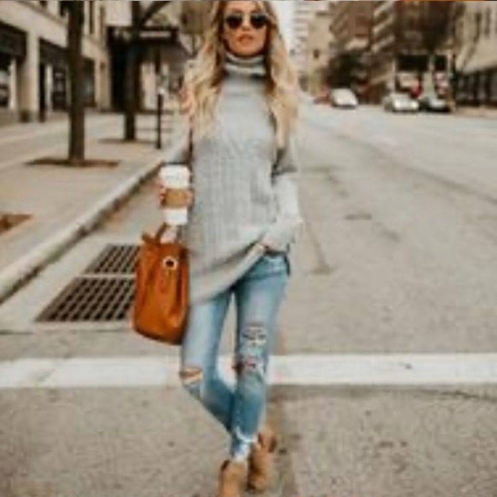 Vici Gingerbread Cold Shoulder Grey Turtleneck S/M